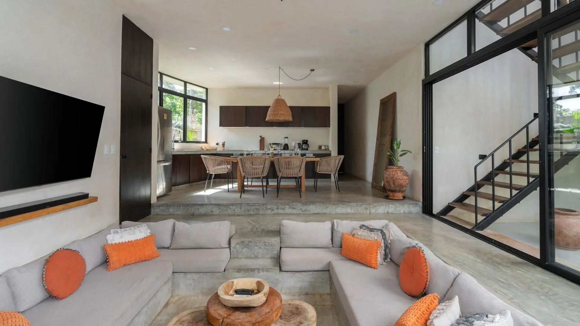 Bohemian Bliss Villa With Private Pool & Concierge 1A 图卢姆