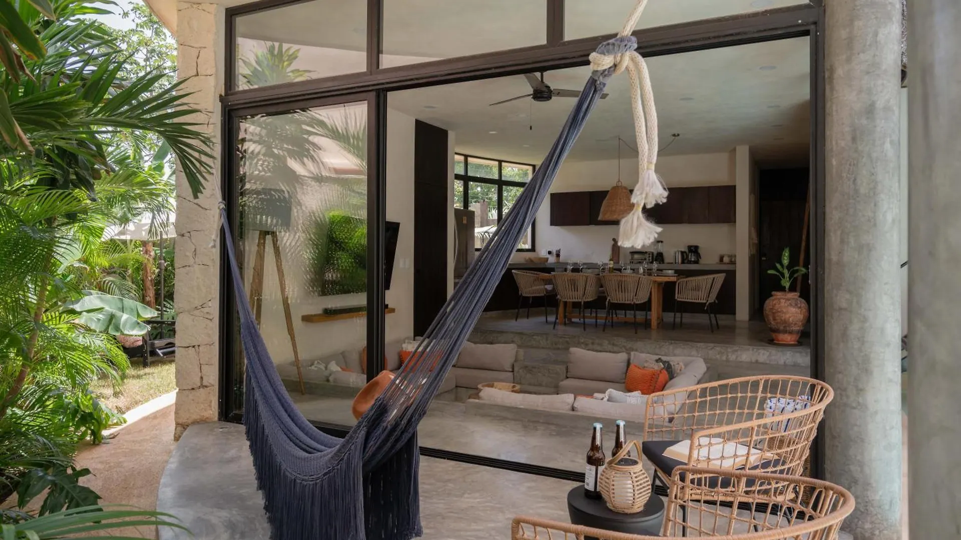 Bohemian Bliss Villa With Private Pool & Concierge 1A 图卢姆